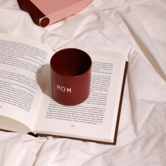 Lieblingsbecher – Tasse für Mama, Porzellan, Burgund, MOM