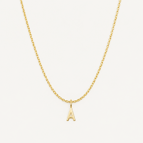 Set: Initial Necklace Mini Gold – Ankerkette 45 cm & Buchstaben-Anhänger 6 mm, vergoldet